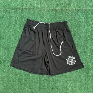 EE Shorts